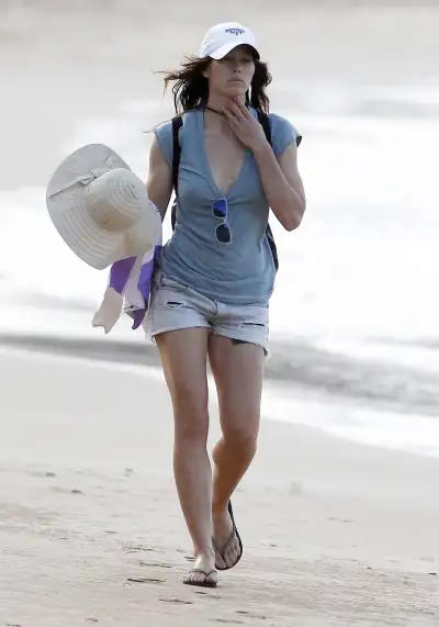 Jessica Biel's Beach Vacation in Puerto Rico