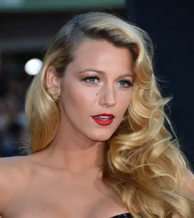 Blake Lively Shines at the Hollywood Premiere of Savages