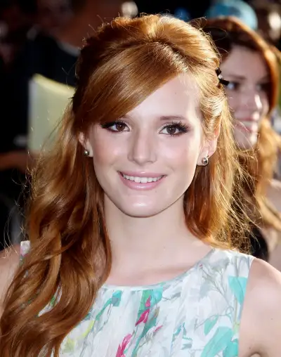Bella Thorne Shines at 'The Odd Life of Timothy Green' Premiere