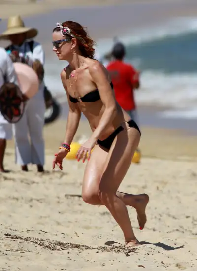 Juliette Lewis Enjoys Tropical Bliss: Holiday in Mexico - August 17, 2012