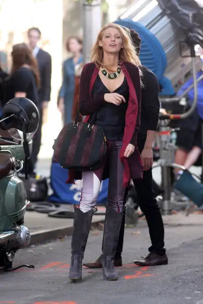 Blake Lively's Glamorous Filming Day: A Snapshot from New York - August 28, 2012