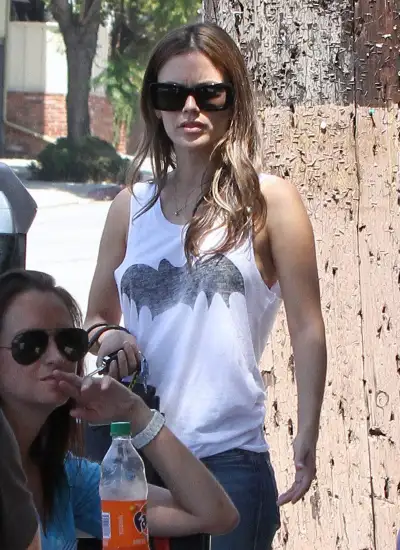 Rachel Bilson's Casual Stroll in Los Feliz: A Glimpse into the Life of a Beloved Actress