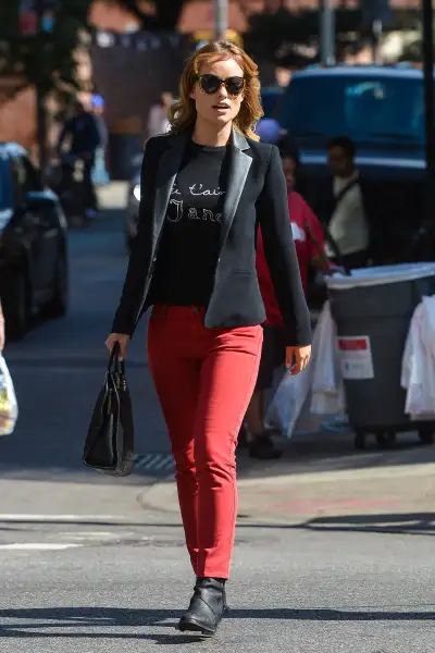 Olivia Wilde's Chic Streets of New York City Stroll