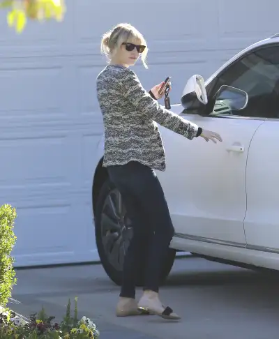 Emma Stone's Casual Chic: A Day Out in Studio City