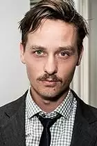 Tom Schilling