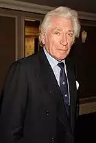 Frank Finlay