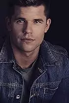 Charlie Carver