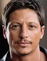 Simon Rex