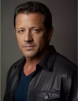 Louis Mandylor