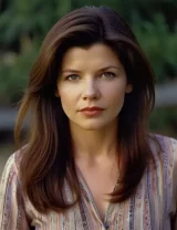 Daphne Zuniga